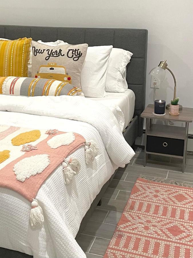 Modern Apartment With Parking & Quick Ride To Manhattan นิวยอร์ก ภายนอก รูปภาพ