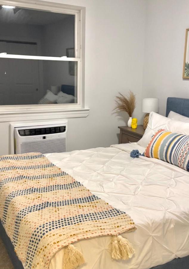Modern Apartment With Parking & Quick Ride To Manhattan นิวยอร์ก ภายนอก รูปภาพ